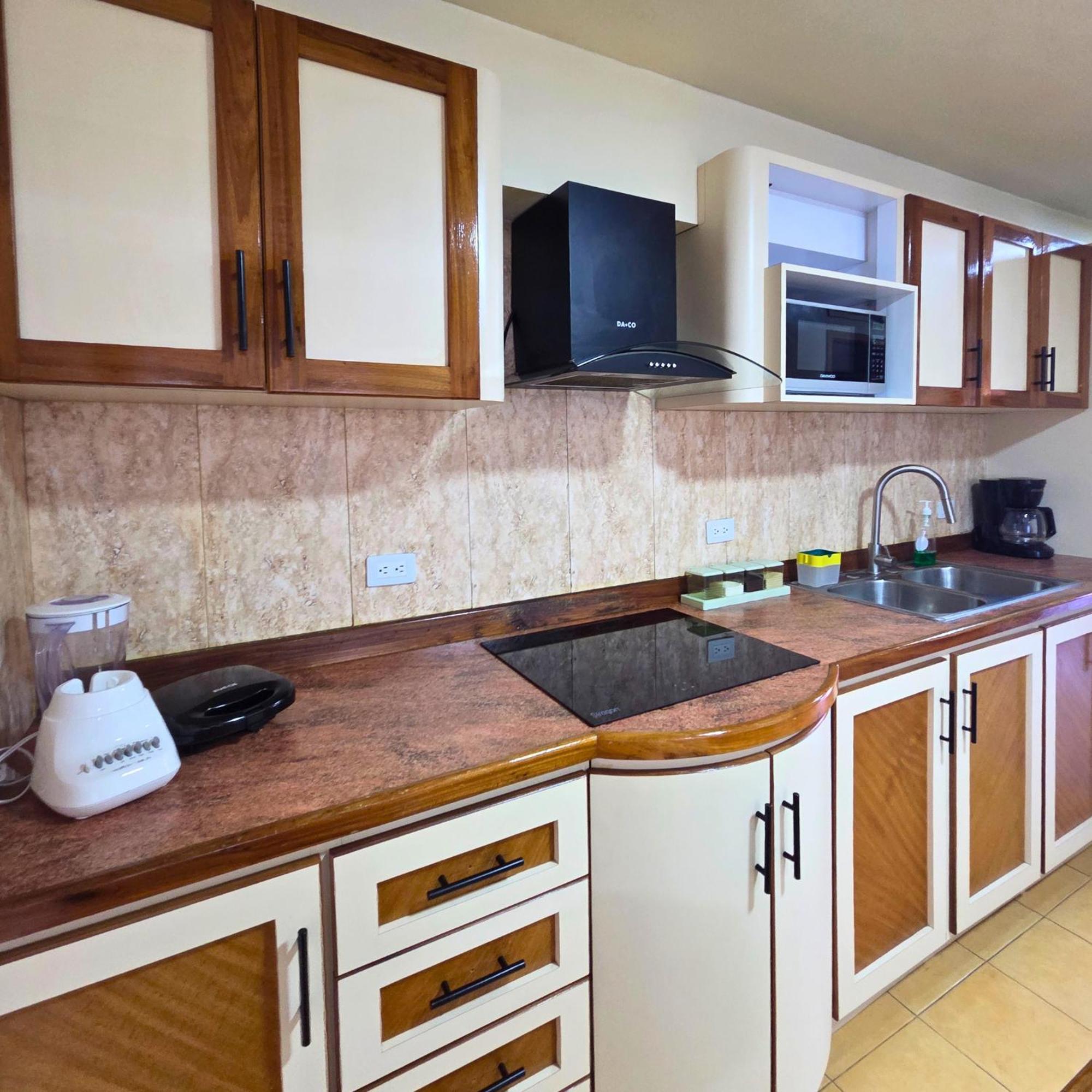 Tucacas, Frente Al Mar, Piscina Y Playa Privada Apartment Ngoại thất bức ảnh