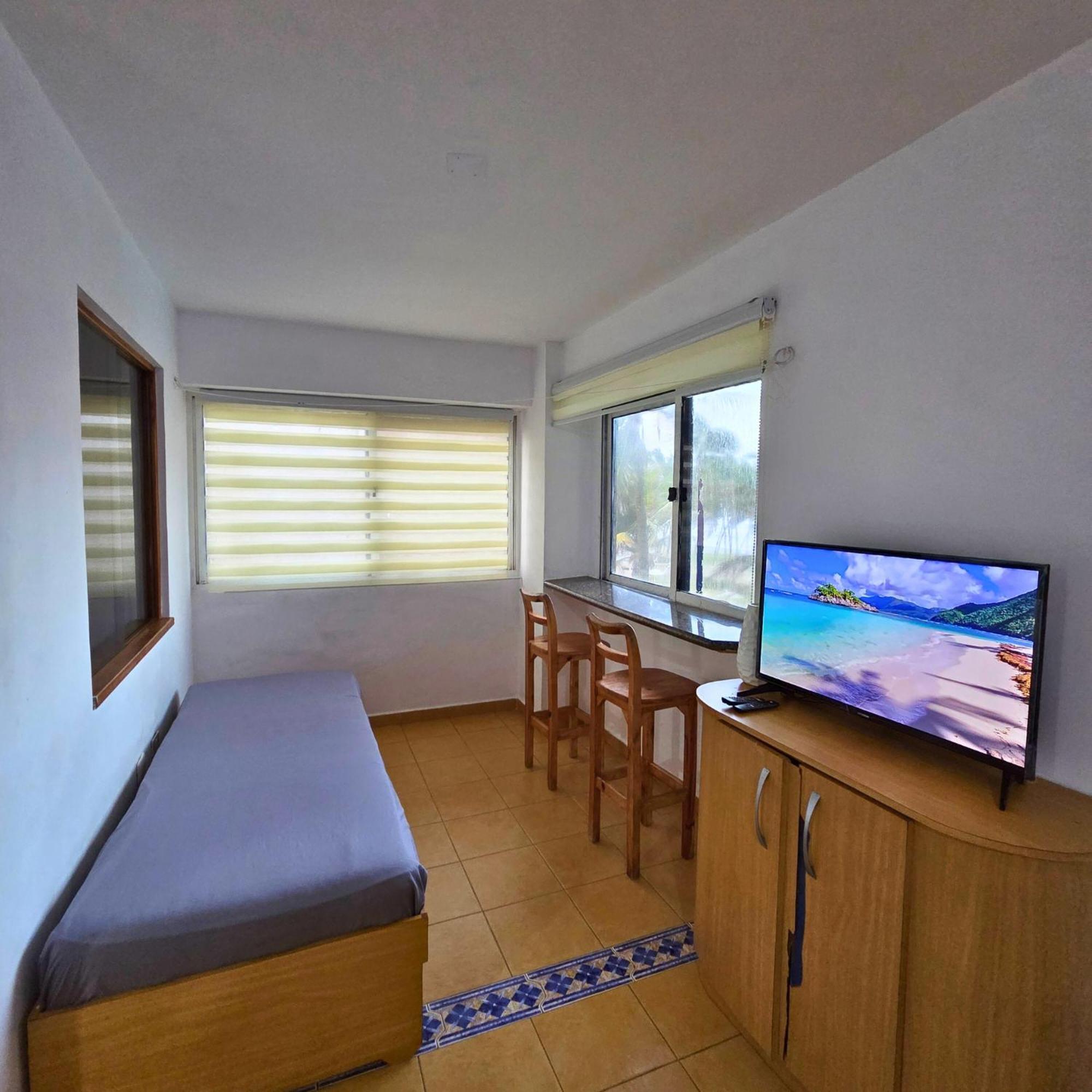 Tucacas, Frente Al Mar, Piscina Y Playa Privada Apartment Ngoại thất bức ảnh